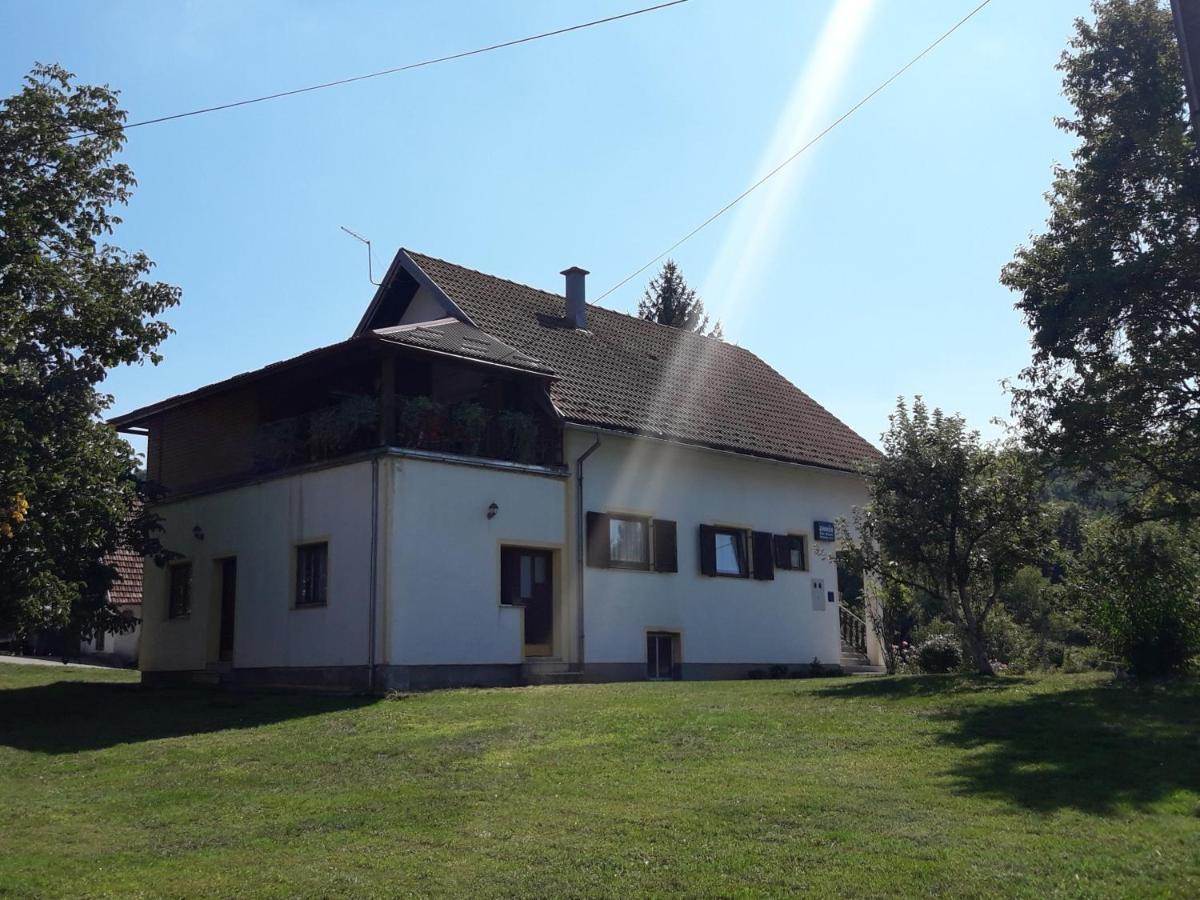 Apartment Gabi Смолянац Екстериор снимка