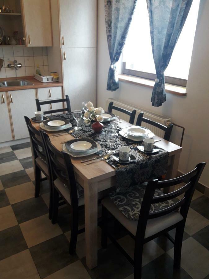 Apartment Gabi Смолянац Екстериор снимка